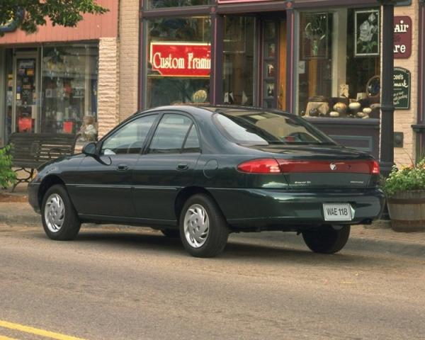 Фото Mercury Tracer I Седан