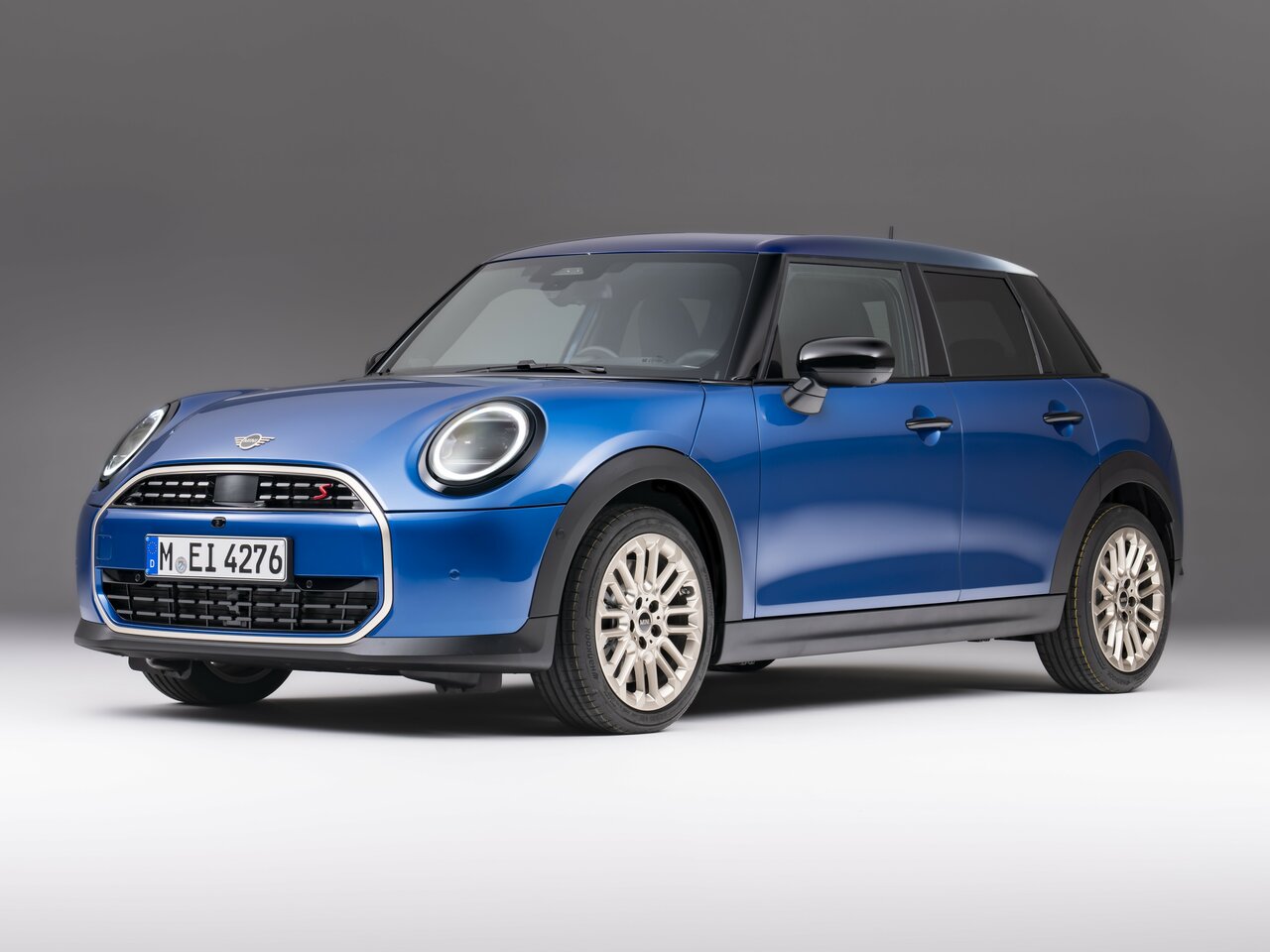 Фото Mini Hatch IV (F66/J01)