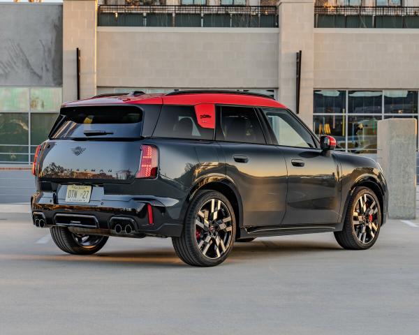 Фото Mini Countryman III (U25) Внедорожник 5 дв. JCW