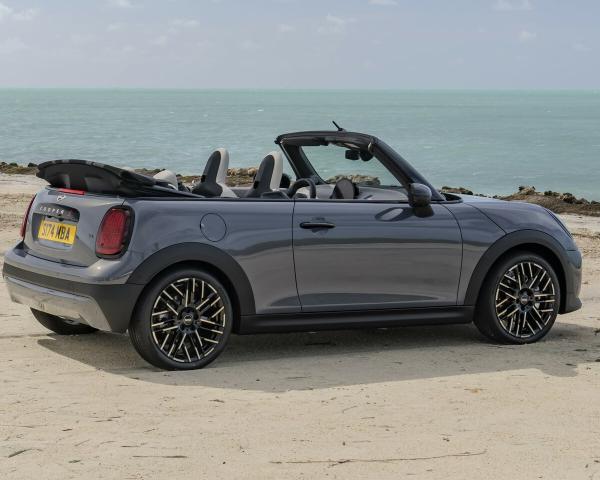 Фото Mini Cabrio IV Кабриолет Cooper S