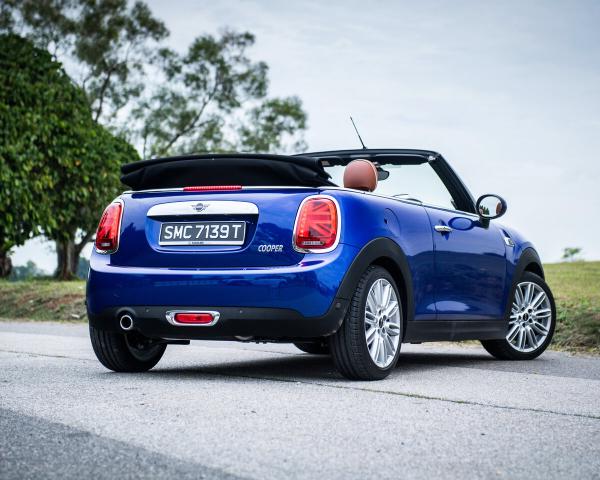 Фото Mini Cabrio III Рестайлинг Кабриолет