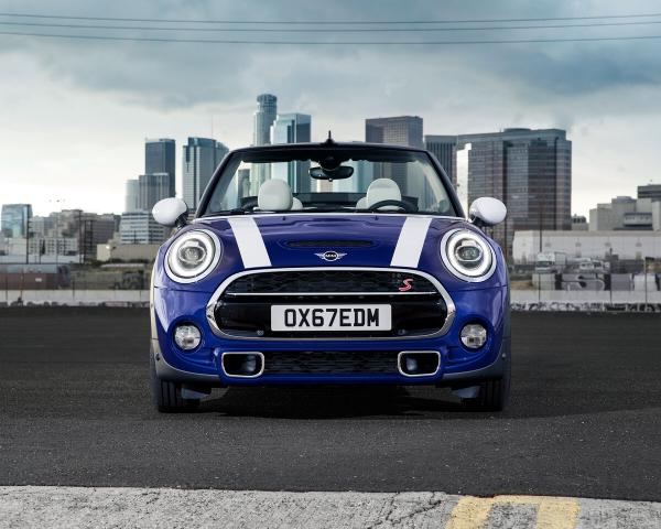 Фото Mini Cabrio III Рестайлинг Кабриолет Cooper S