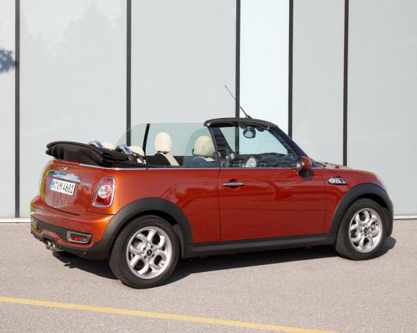 Фото Mini Cabrio II Рестайлинг Кабриолет Cooper S