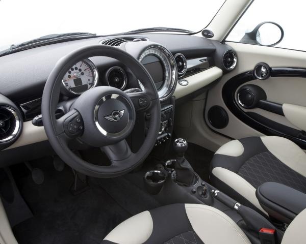 Фото Mini Clubman I Рестайлинг Хэтчбек 3 дв. Cooper S