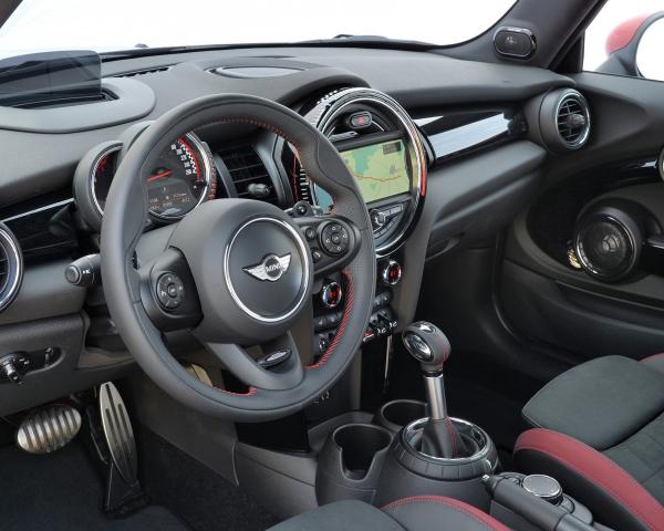 Фото Mini Hatch III (F55/F56) Хэтчбек 3 дв. JCW