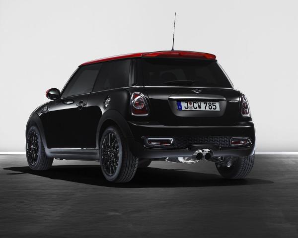 Фото Mini Hatch II (R56) Рестайлинг Хэтчбек 3 дв. JCW