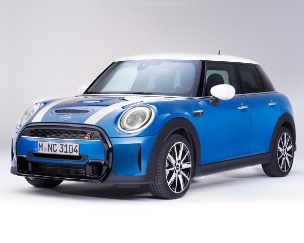 Фото Mini Hatch III (F55/F56) Рестайлинг 2 Хэтчбек 5 дв.