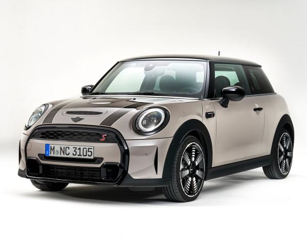 Фото Mini Hatch III (F55/F56) Рестайлинг 2 Хэтчбек 3 дв.