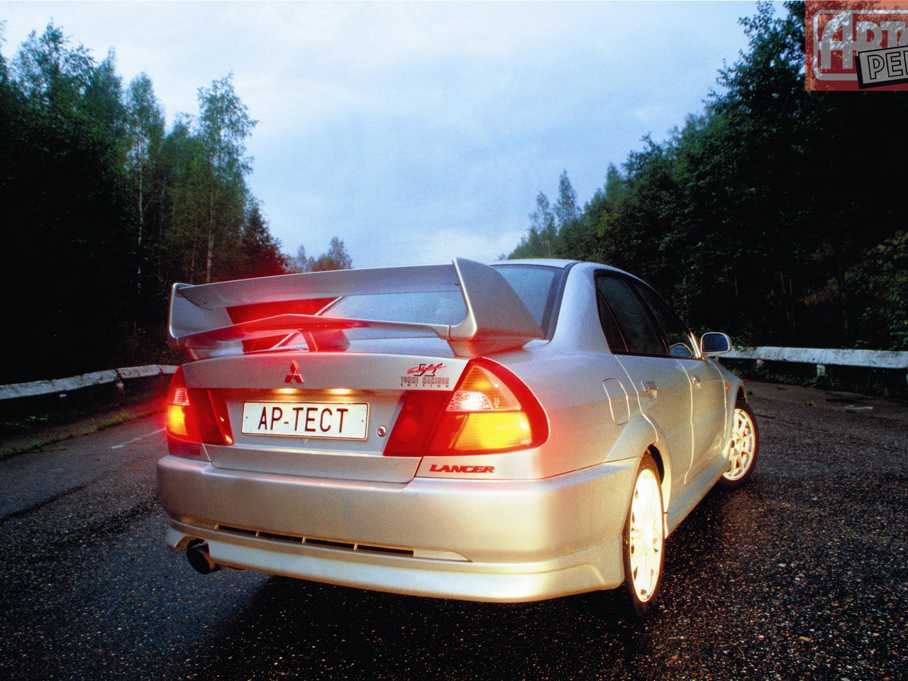 Фото Mitsubishi Lancer Evolution VI