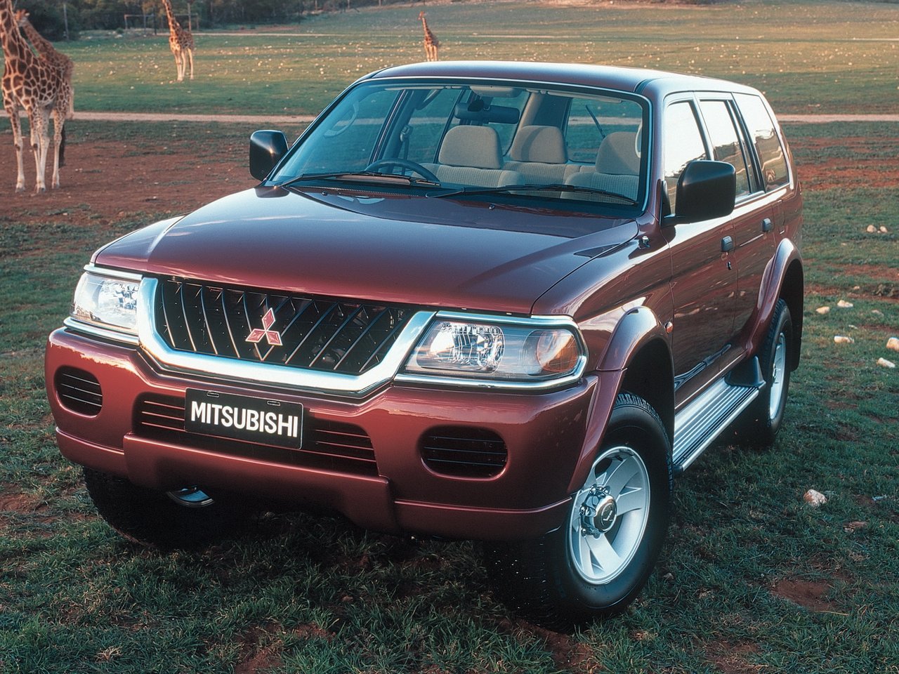 Фото Mitsubishi Challenger I Рестайлинг