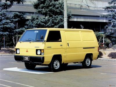 Фото Mitsubishi Delica II Фургон