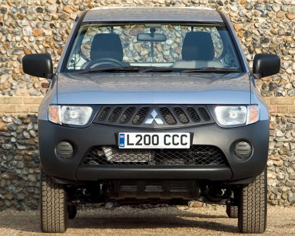 Фото Mitsubishi L200 IV Пикап Одинарная кабина