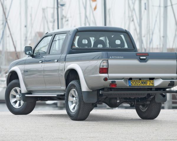 Фото Mitsubishi L200 III Рестайлинг Пикап Двойная кабина