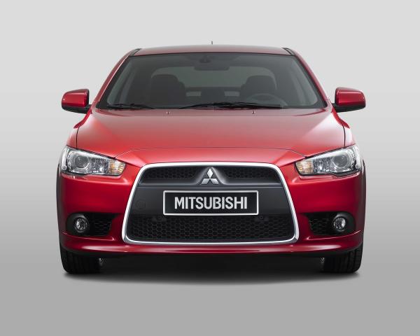 Фото Mitsubishi Lancer X Рестайлинг Седан