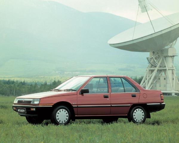 Фото Mitsubishi Lancer IV Седан