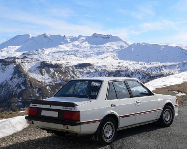 Фото Mitsubishi Lancer III Седан