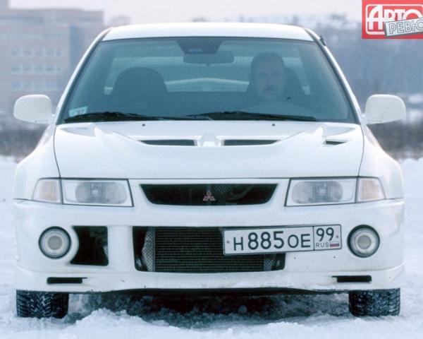 Фото Mitsubishi Lancer Evolution VI Седан