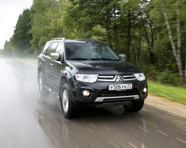 Фото Mitsubishi Pajero Sport II Рестайлинг Внедорожник 5 дв.