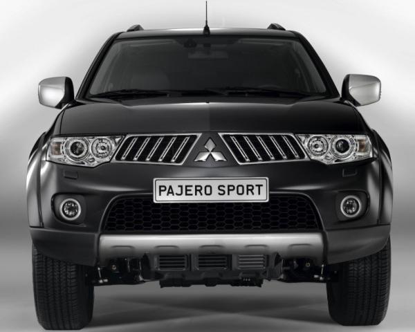 Фото Mitsubishi Pajero Sport II Внедорожник 5 дв.