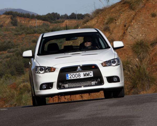 Фото Mitsubishi Lancer Ralliart X Хэтчбек 5 дв.