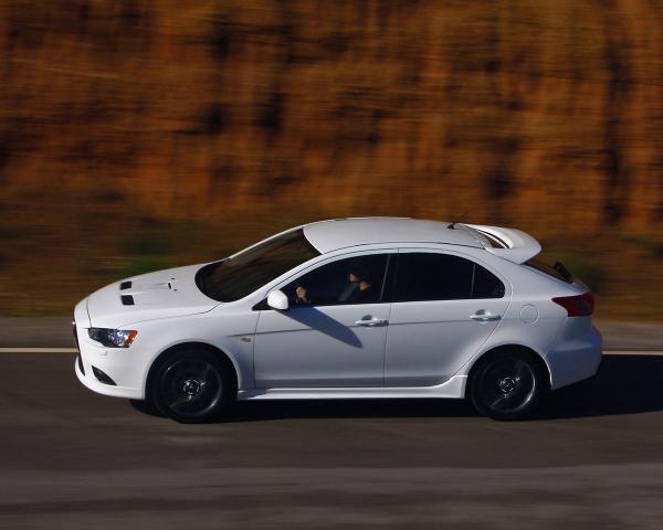 Фото Mitsubishi Lancer Ralliart X Хэтчбек 5 дв.