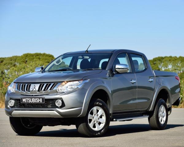 Фото Mitsubishi Triton III Пикап Двойная кабина