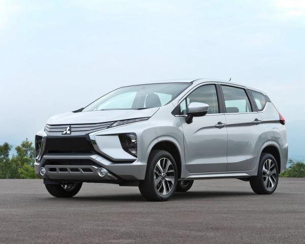 Фото Mitsubishi Xpander I Внедорожник 5 дв.