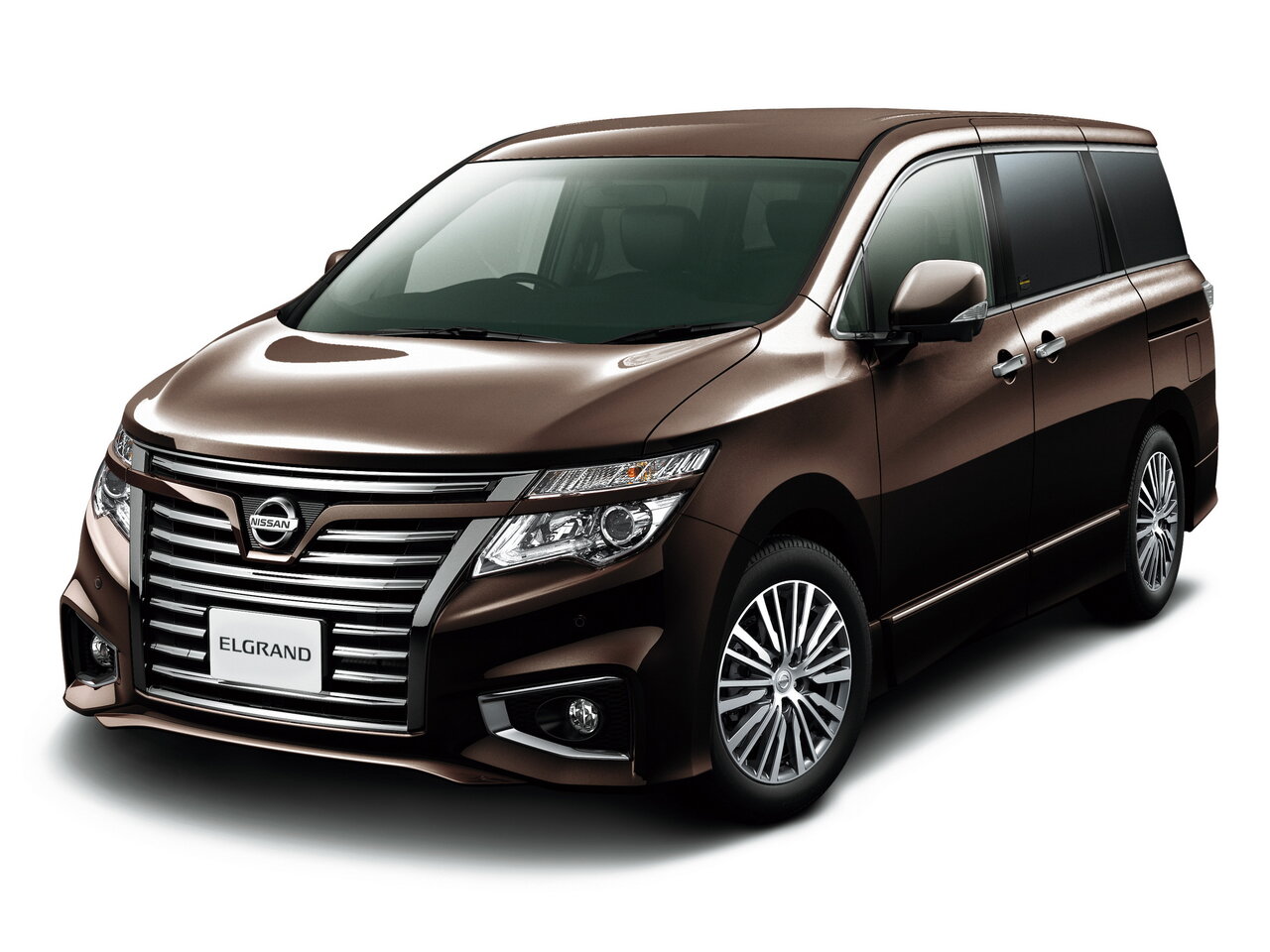 Фото Nissan Elgrand III (E52) Рестайлинг