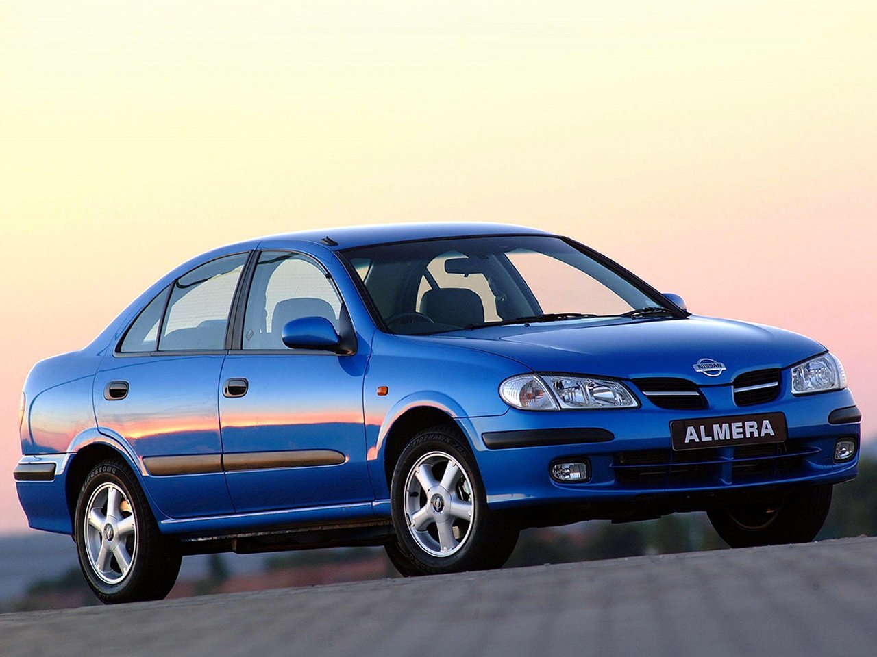 Фото Nissan Almera II (N16)