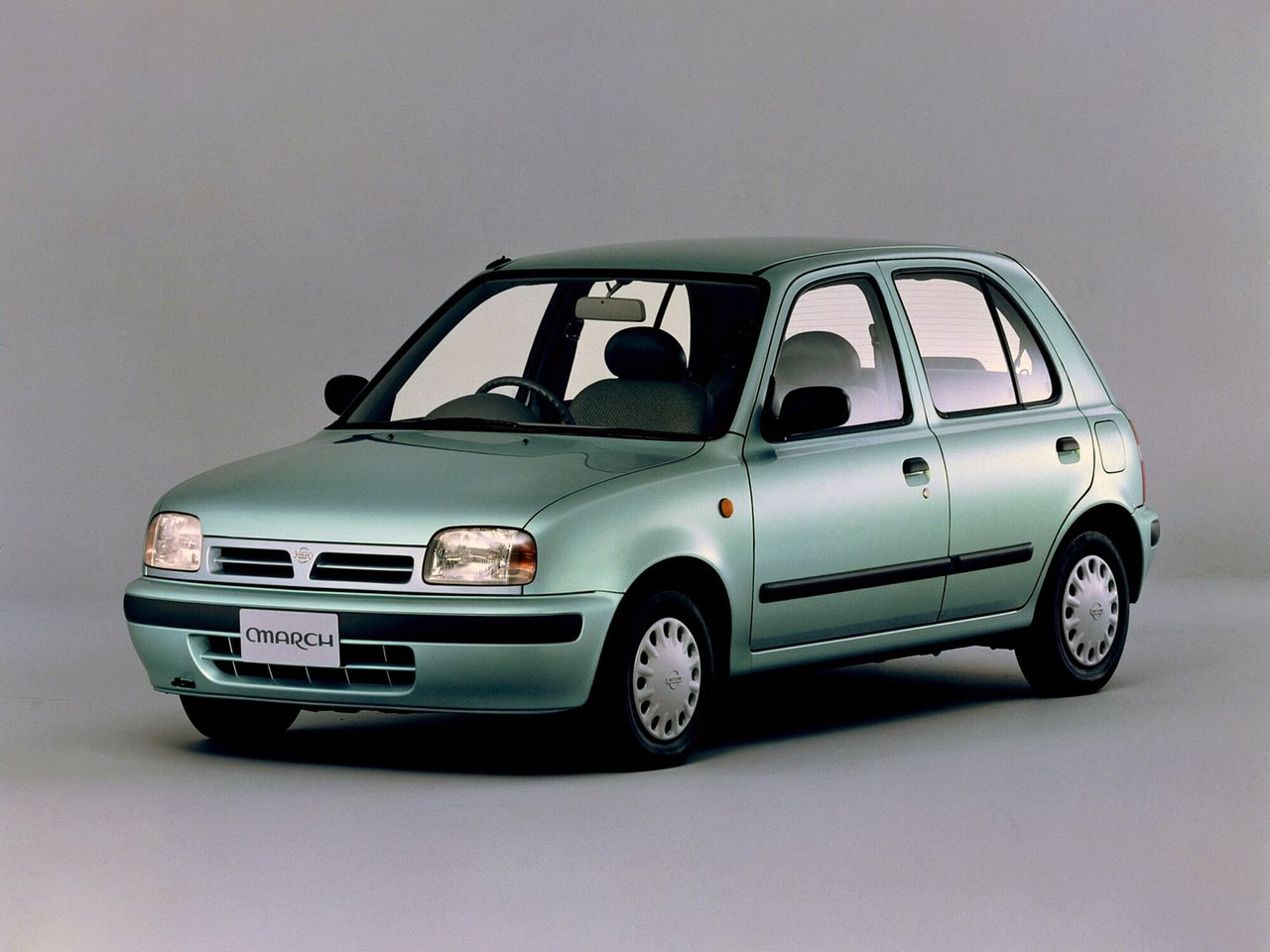 Фото Nissan March II (K11)