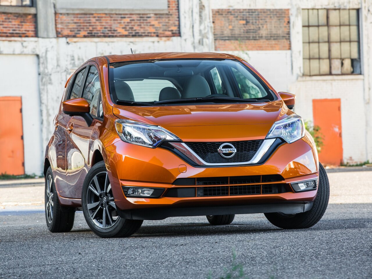 Фото Nissan Note II Рестайлинг