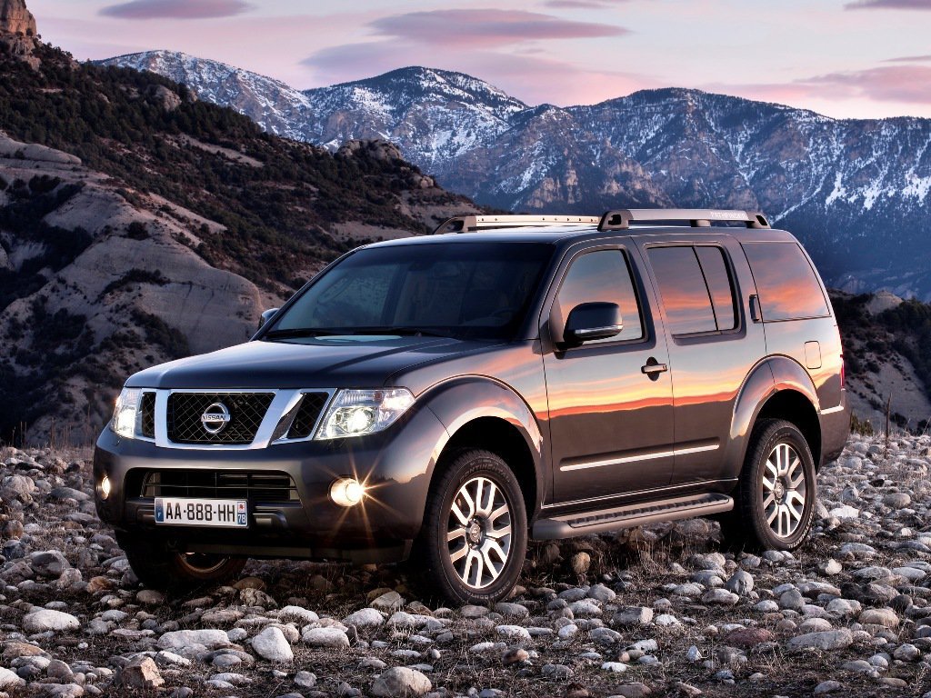 Фото Nissan Pathfinder III