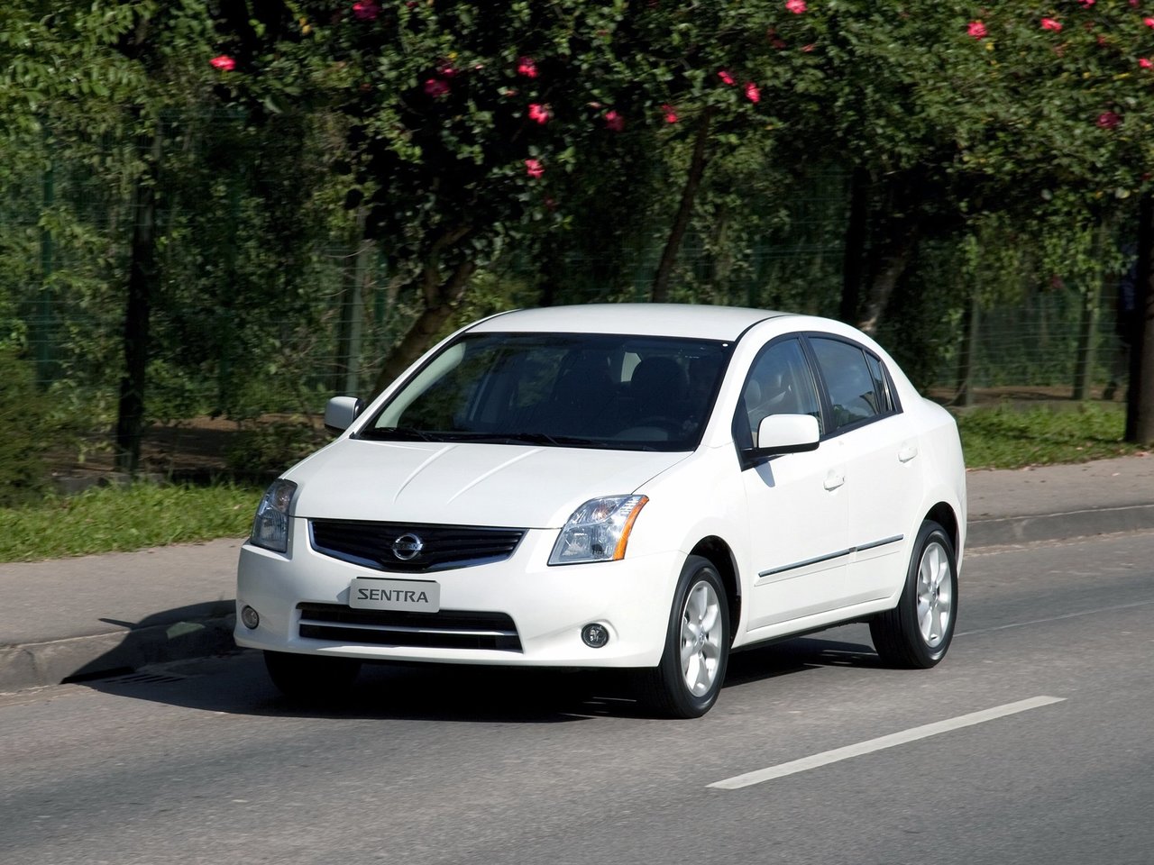 Фото Nissan Sentra VI (B16) Рестайлинг