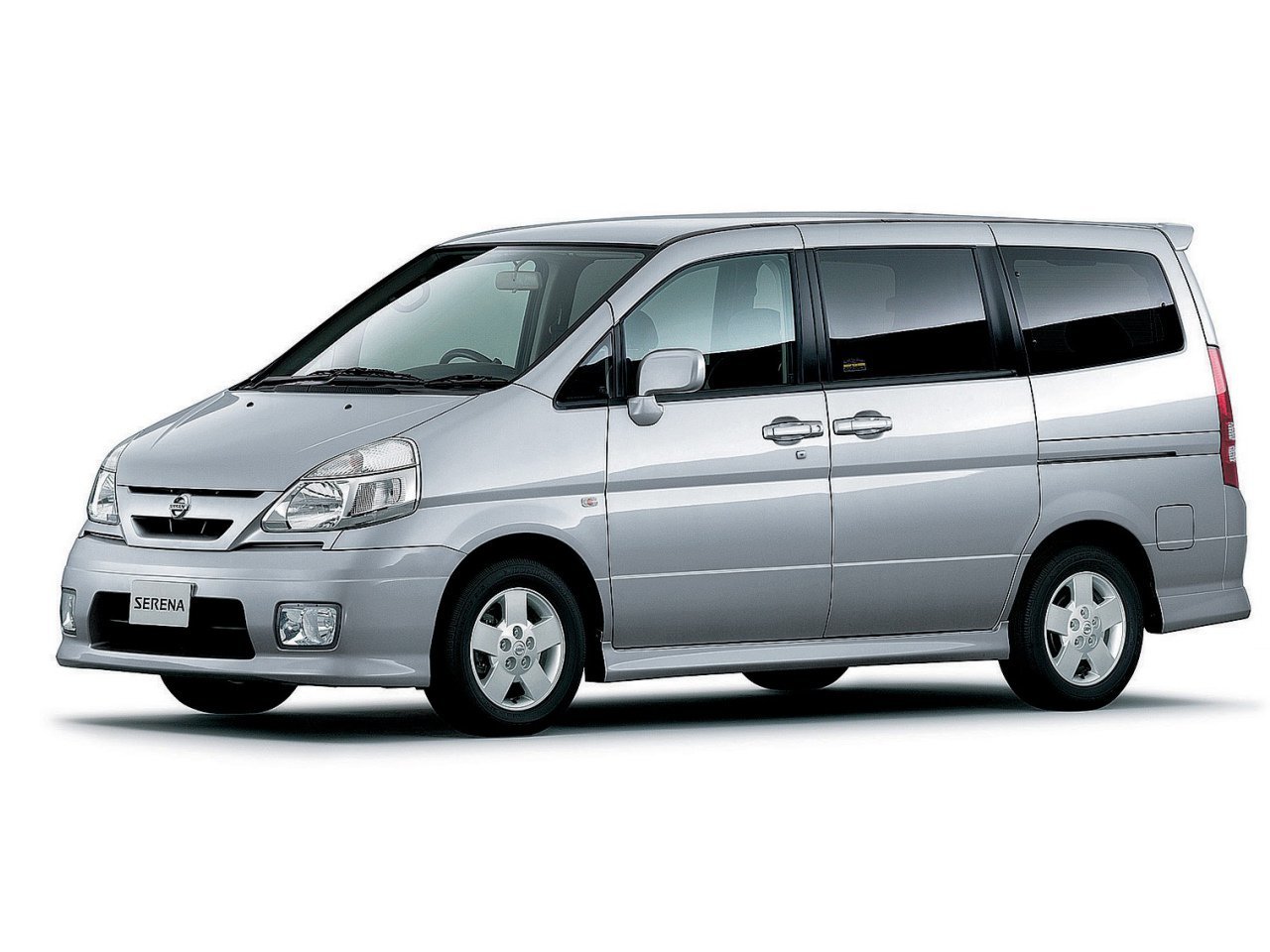 Фото Nissan Serena II (C24)