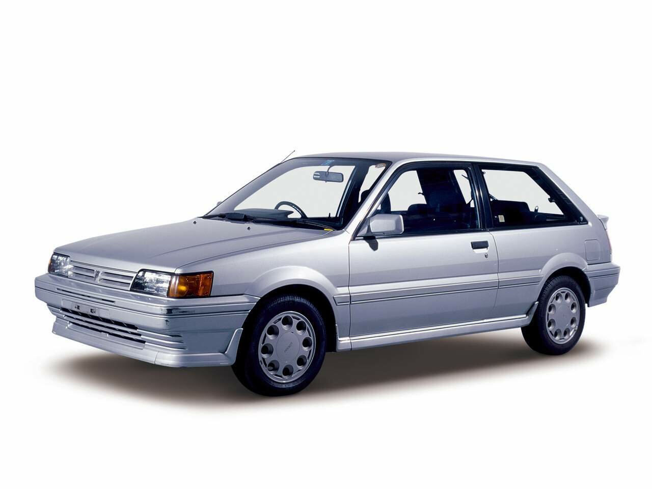 Фото Nissan Sunny N13