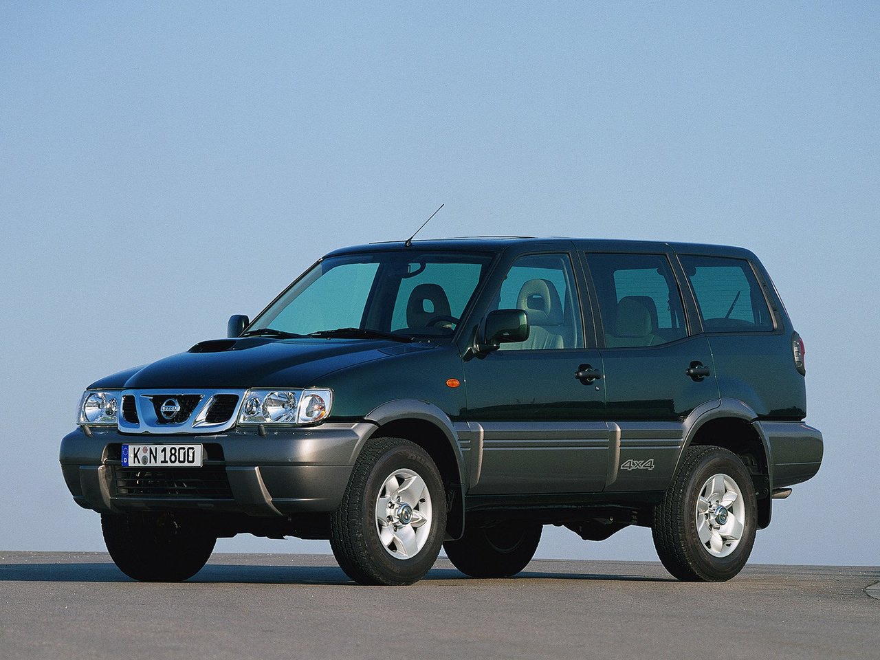 Фото Nissan Terrano II Рестайлинг 2