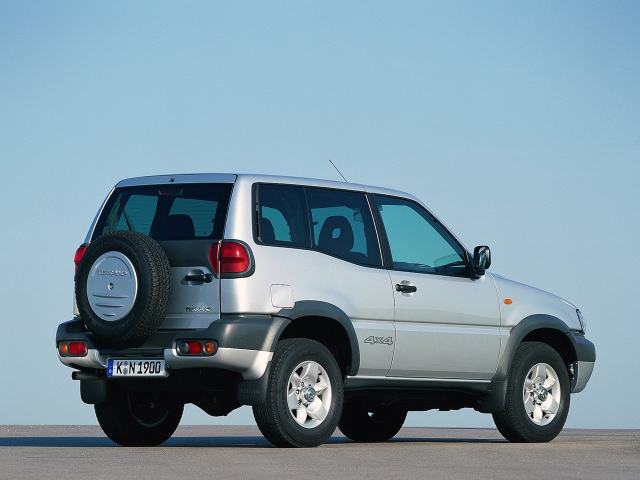 Фото Nissan Terrano II Рестайлинг 2