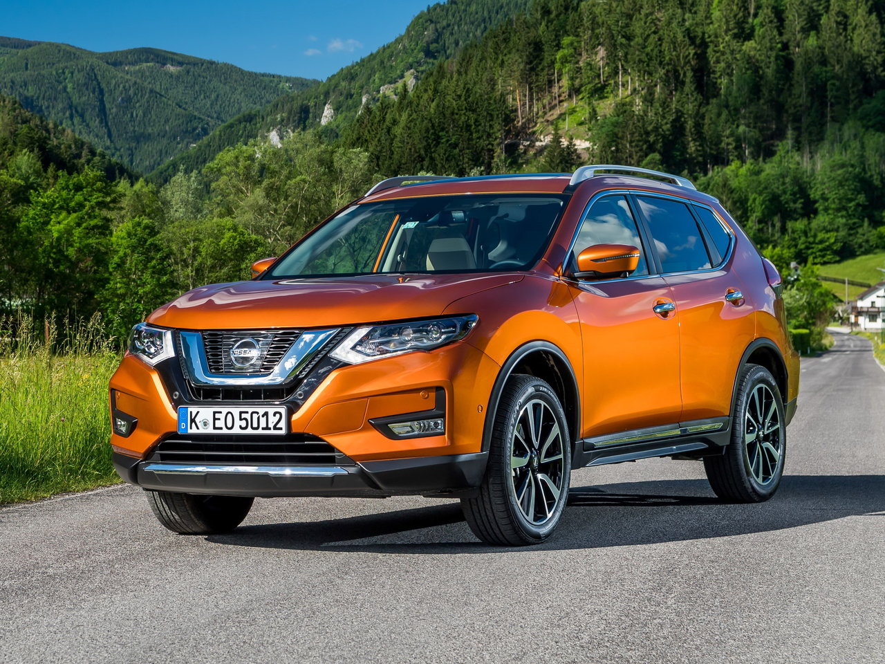 Фото Nissan X-Trail III Рестайлинг