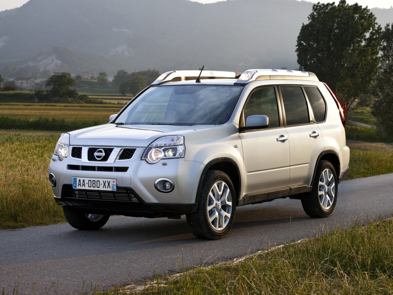 Фото Nissan X-Trail II Рестайлинг