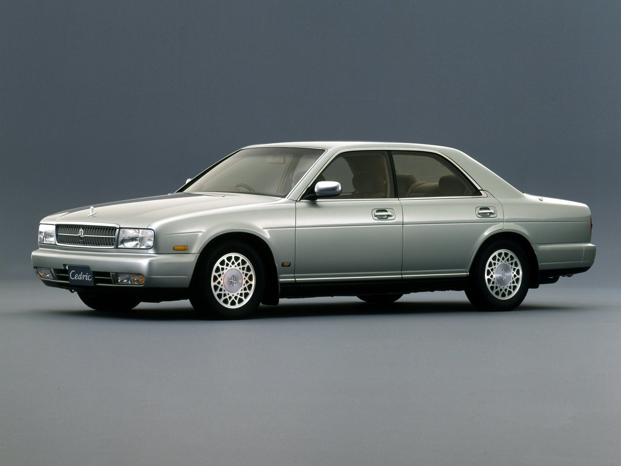 Фото Nissan Cedric VIII (Y32)