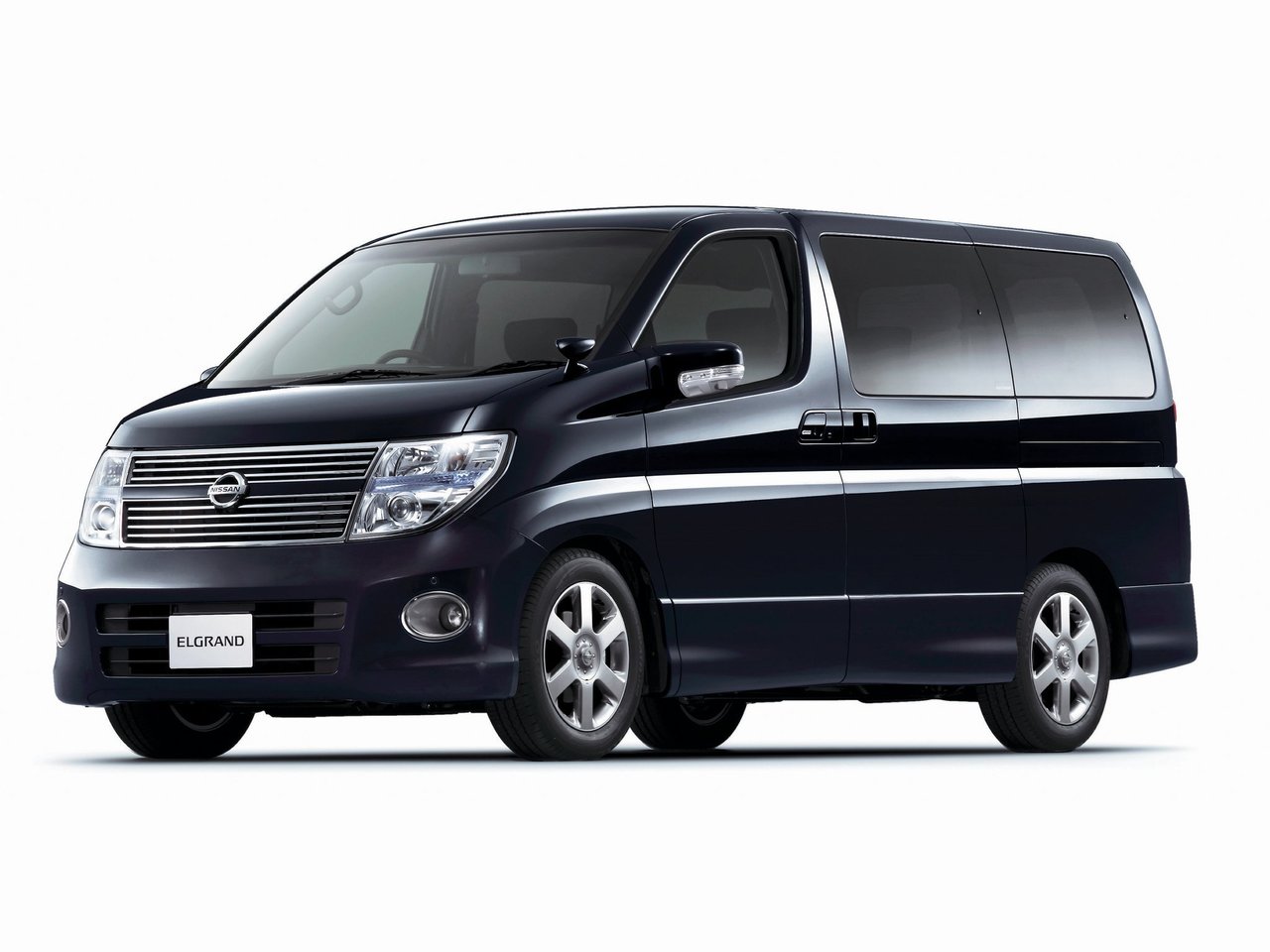 Фото Nissan Elgrand II (E51)