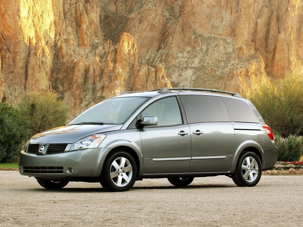 Фото Nissan Quest III