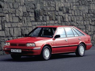 Фото Nissan Bluebird VIII (T12, T72) Хэтчбек 5 дв.