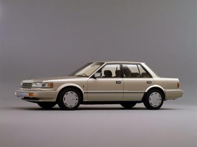 Фото Nissan Bluebird VII (U11) Седан