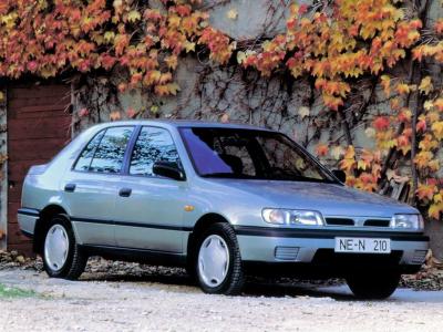 Фото Nissan Sunny  Седан