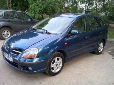 Фото Nissan Almera Tino I Компактвэн