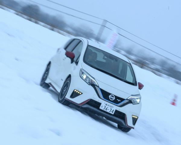 Фото Nissan Note II Рестайлинг Хэтчбек 5 дв. Nismo