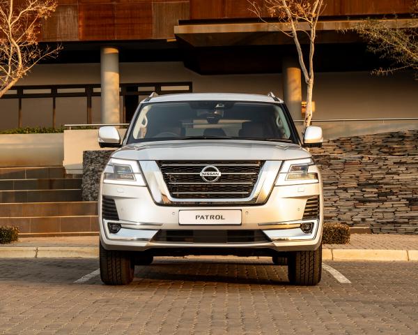 Фото Nissan Patrol VI (Y62) Рестайлинг 2 Внедорожник 5 дв.