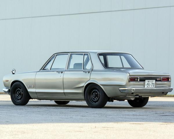 Фото Nissan Skyline III (C10) Седан