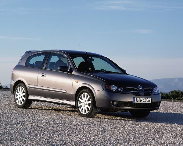 Фото Nissan Almera II (N16) Рестайлинг Хэтчбек 3 дв.